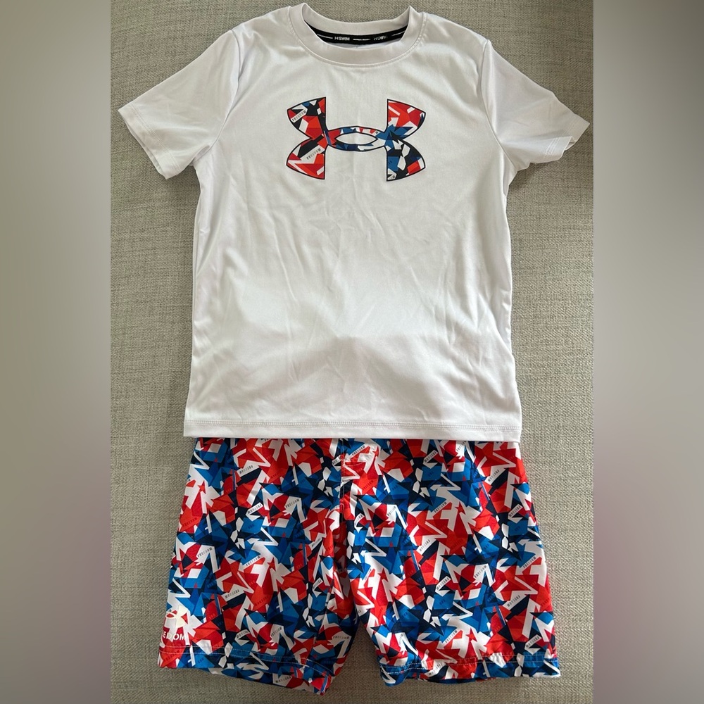 Boys Swimsuit Set (Size Small)